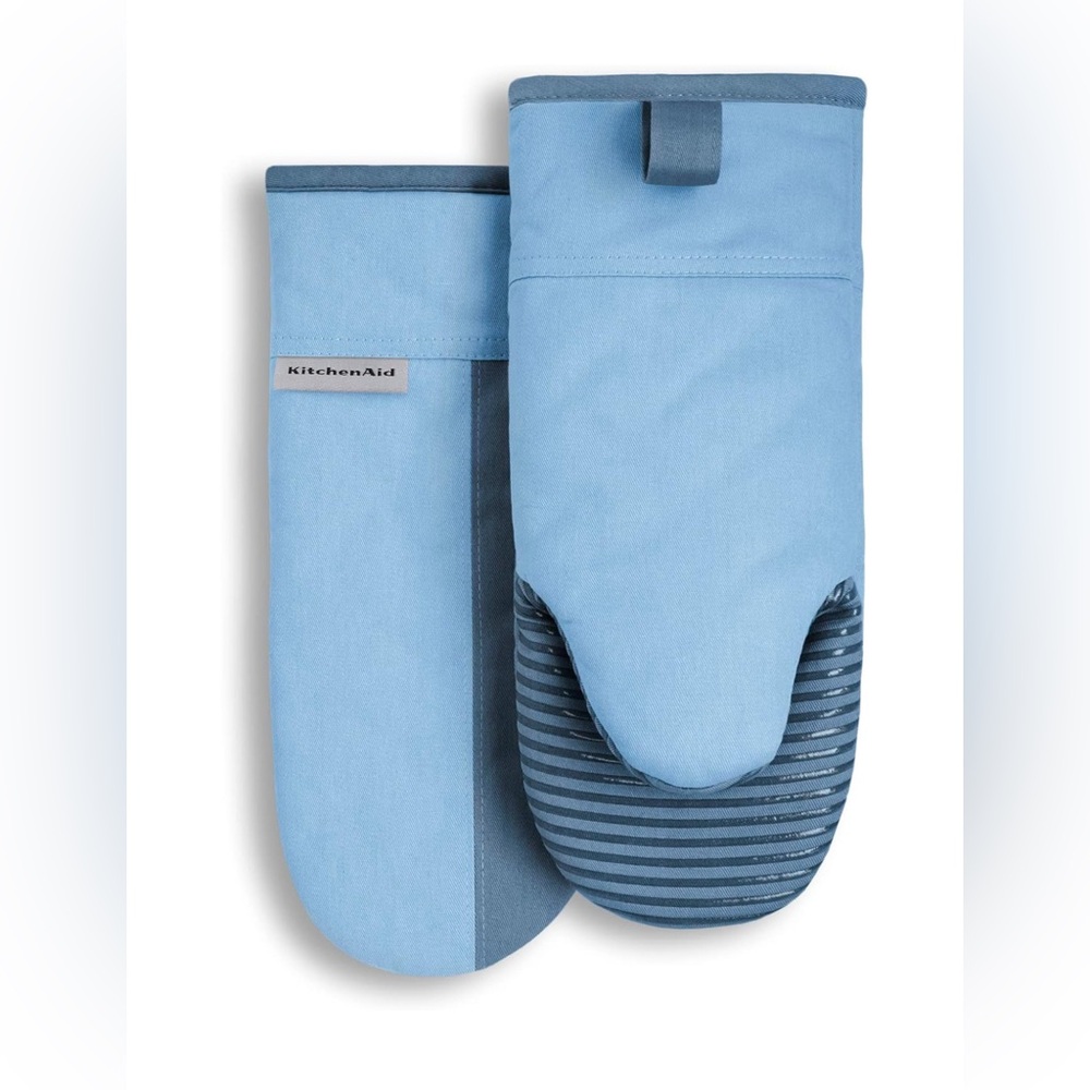 KitchenAid Beacon Two-Tone Non-Slip Oven Mitt Set, Blue Velvet/Blue Heaven